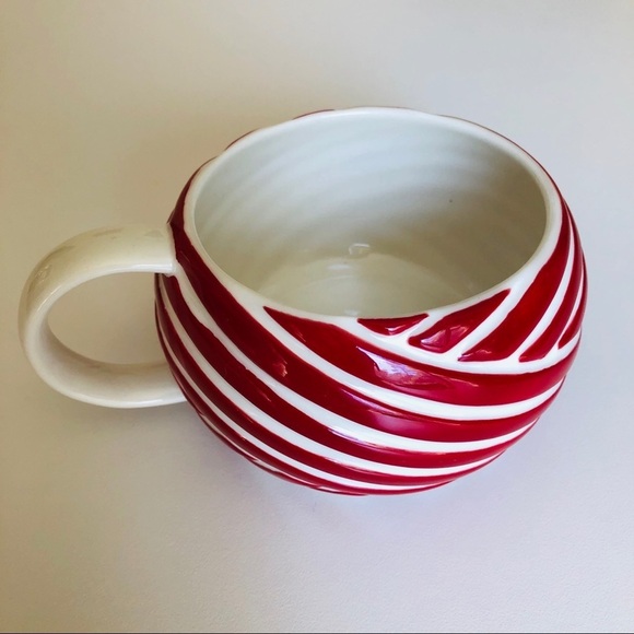 Starbucks 2013 Red White Swirl Stripe Holiday Coffee Mug Cup 12 oz. Candy Cane - Picture 7 of 7
